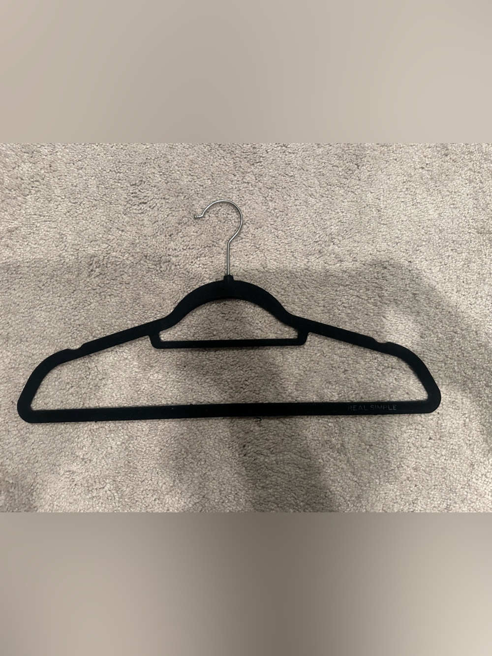 lot of 40 Black Slim Non-Slip Velvet Hanger